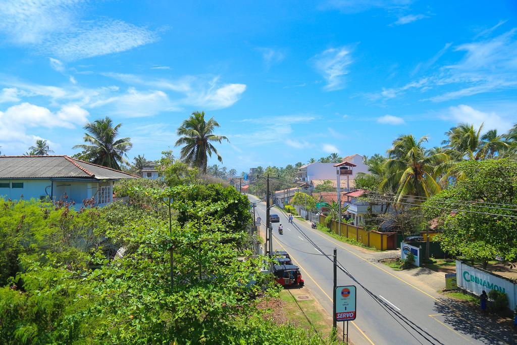 Aurora Hotel Hikkaduwa Exterior photo